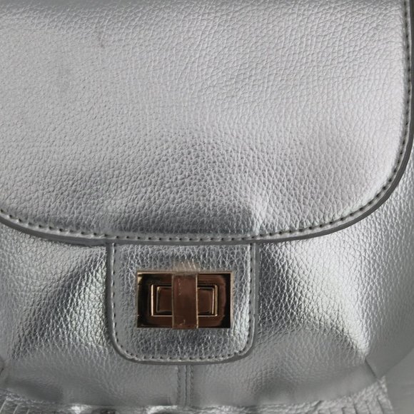 NEW Expressions NY Fringe Crossbody Purse METALLIC Silver Mini Retro Bag - Picture 9 of 11